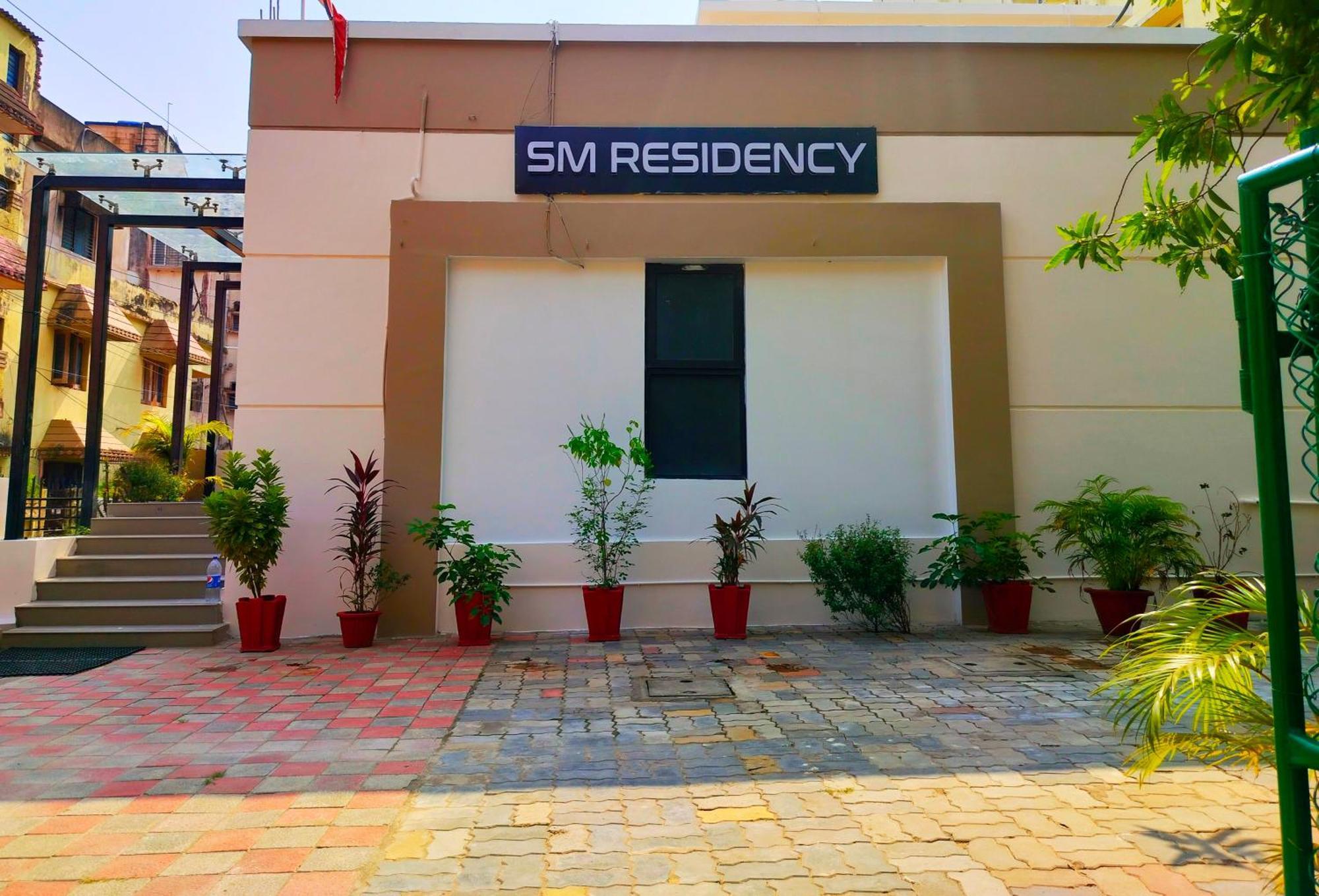 Sm Residency Ξενοδοχείο Μπουμπάνεσβαρ Εξωτερικό φωτογραφία