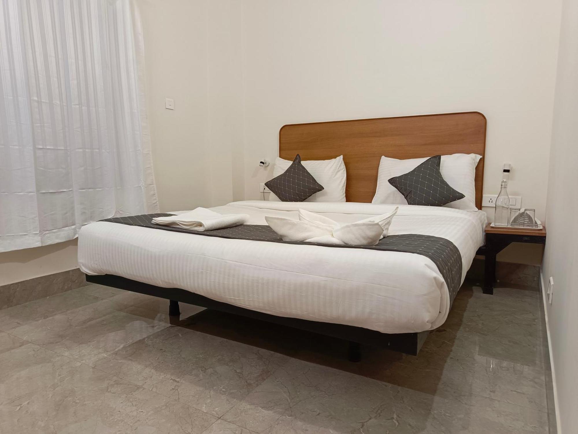 Sm Residency Ξενοδοχείο Μπουμπάνεσβαρ Εξωτερικό φωτογραφία